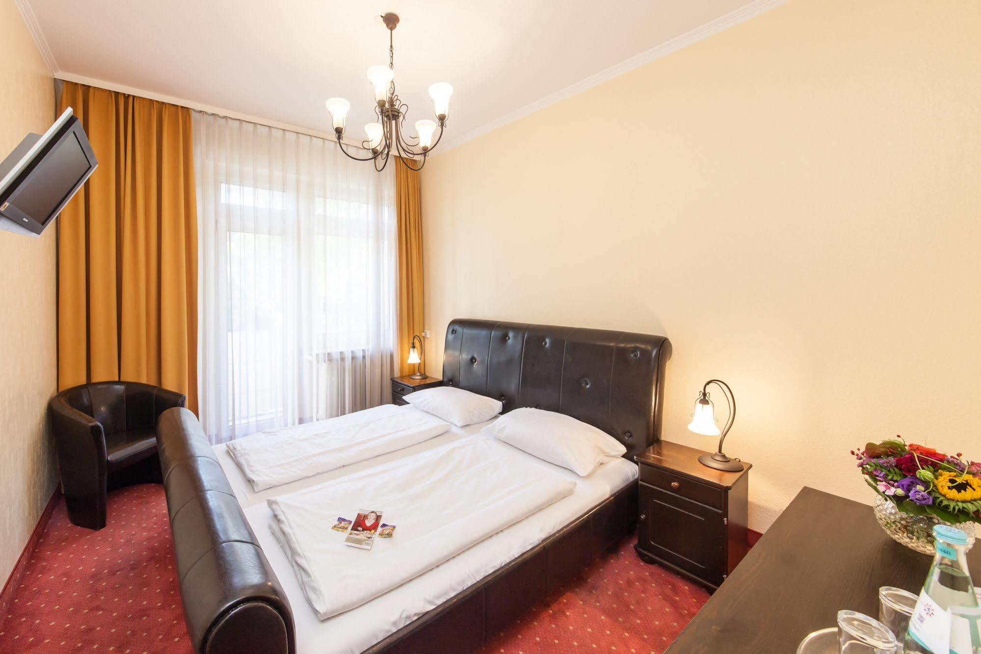 Hotel An Der Oper Duesseldorf Dış mekan fotoğraf