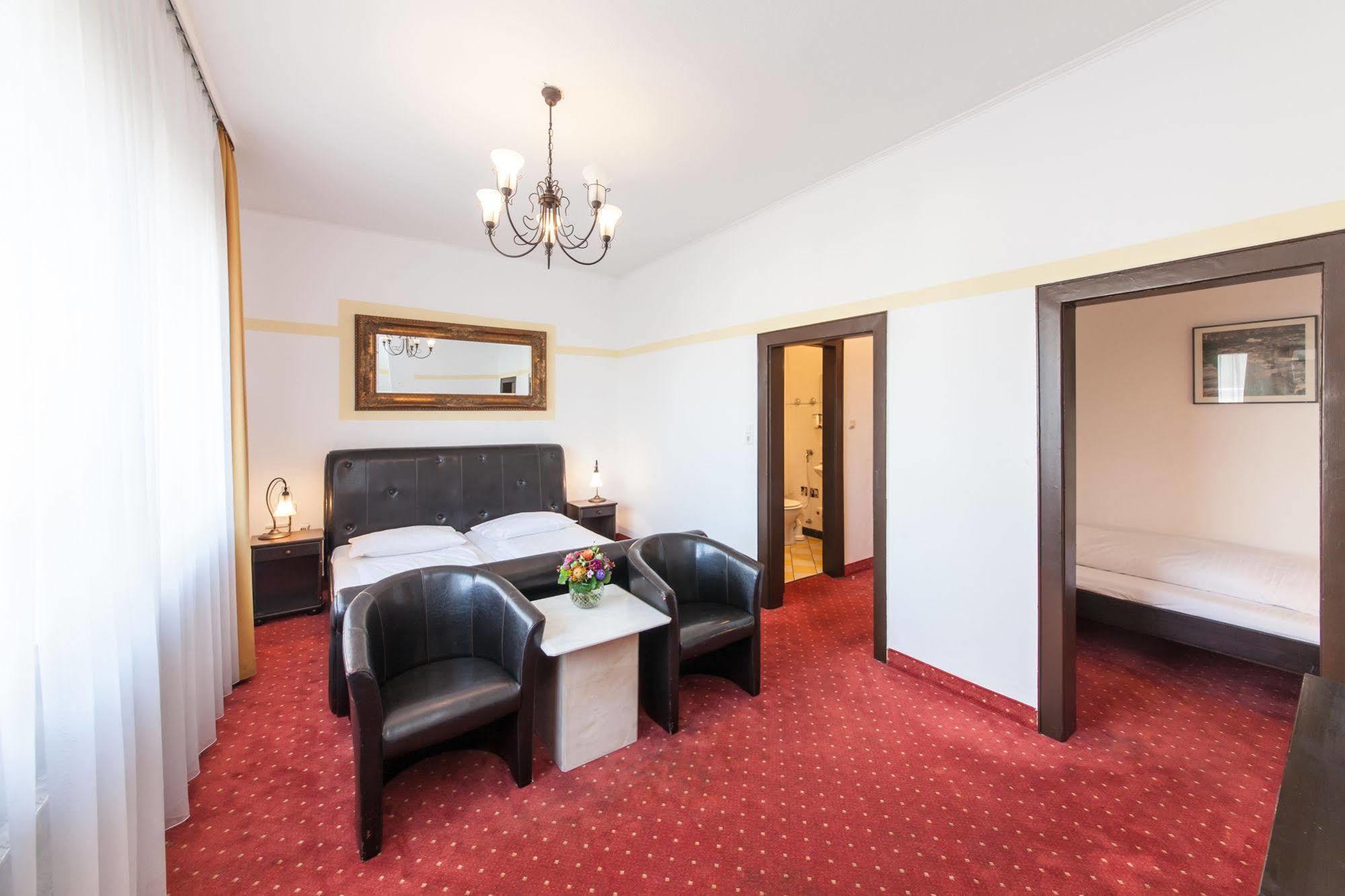 Hotel An Der Oper Duesseldorf Dış mekan fotoğraf