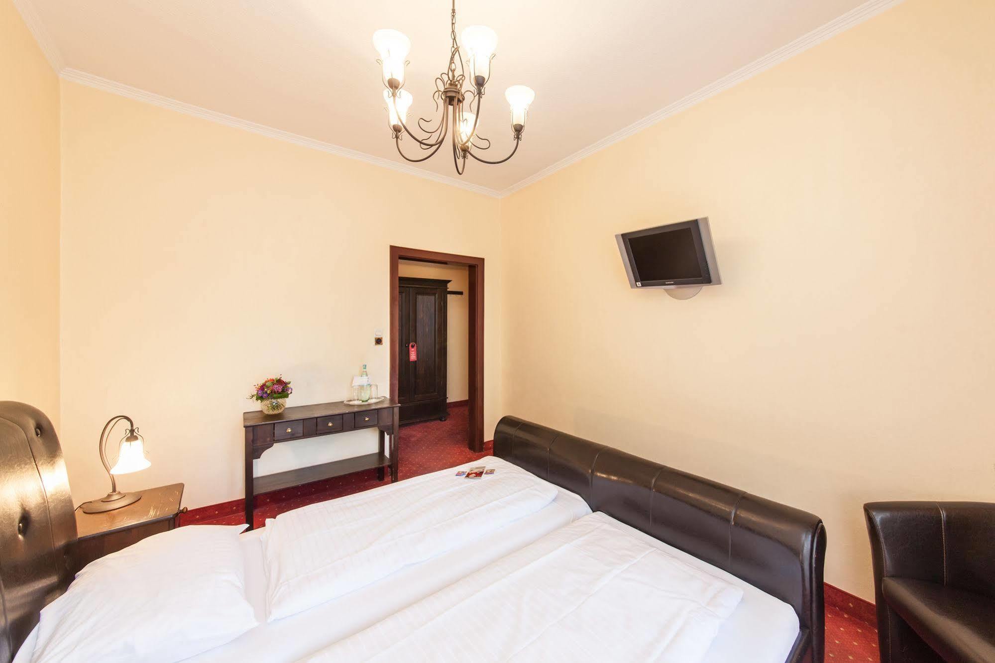 Hotel An Der Oper Duesseldorf Dış mekan fotoğraf